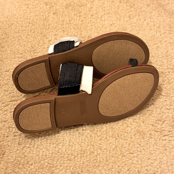 NIB G by Guess Women’s Loren2 Sandals Size 6M - Picture 7 of 9